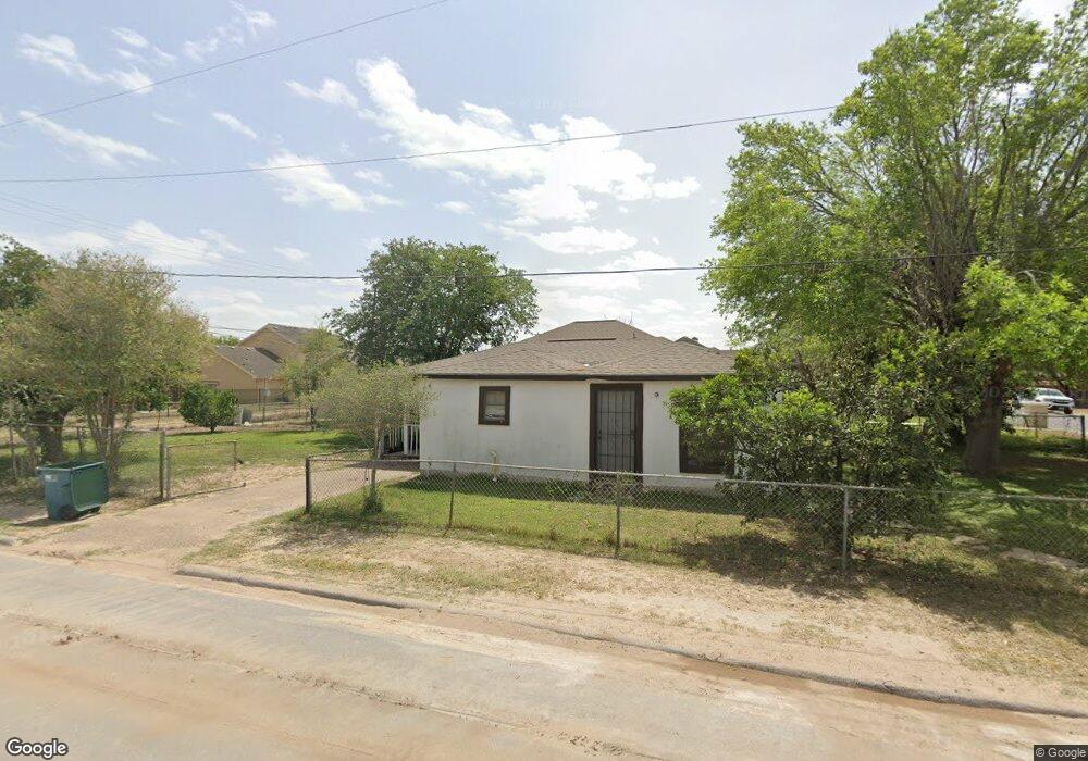 840 N Canna St, Pharr, TX 78577 - photo 1
