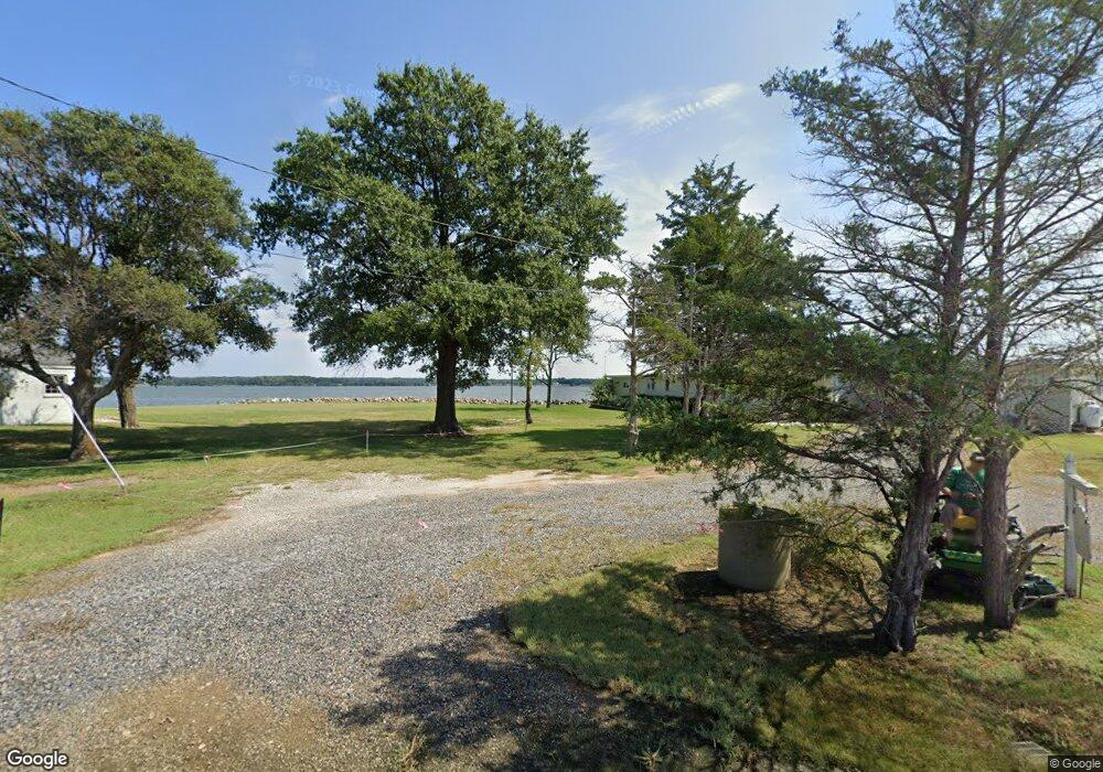 688 Fort Lowry Ln, Dunnsville, VA 22454 - photo 1