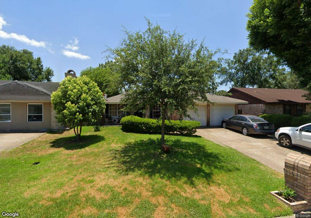 1915 Bunzel St, Houston, TX 77088 - photo 1