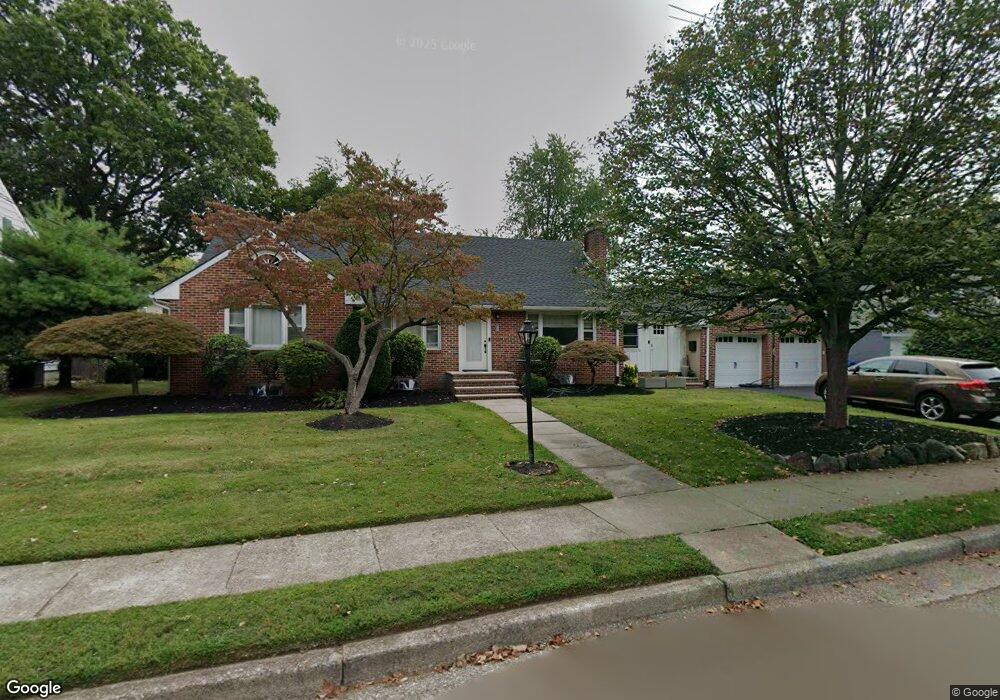 82 Kempson Place, Metuchen, NJ 08840 - photo 1