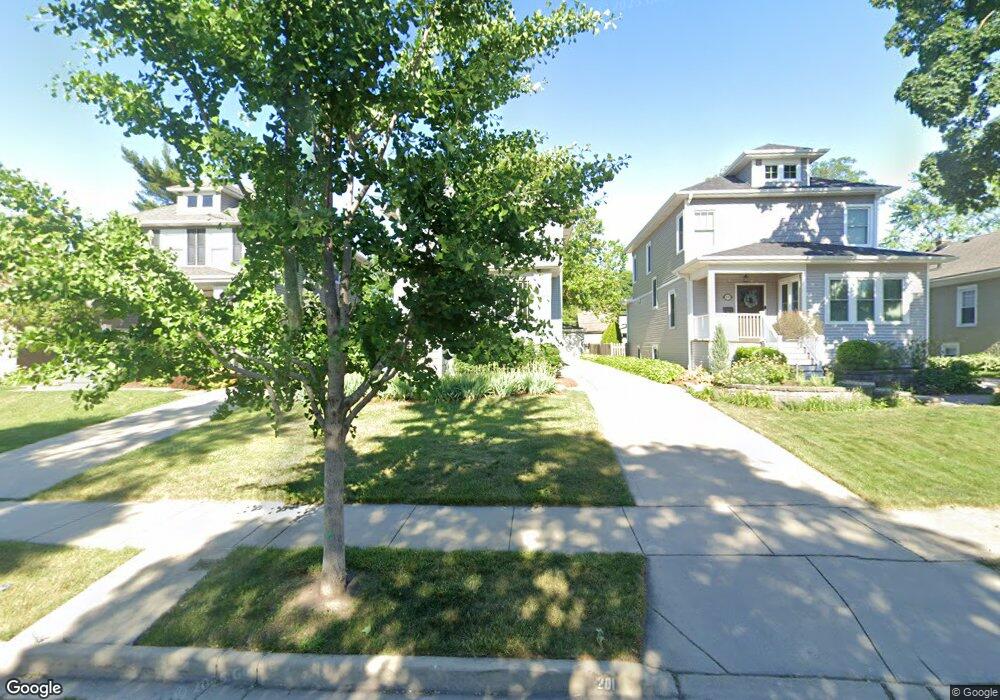 201 N Clinton Ave, Elmhurst, IL 60126 - photo 1