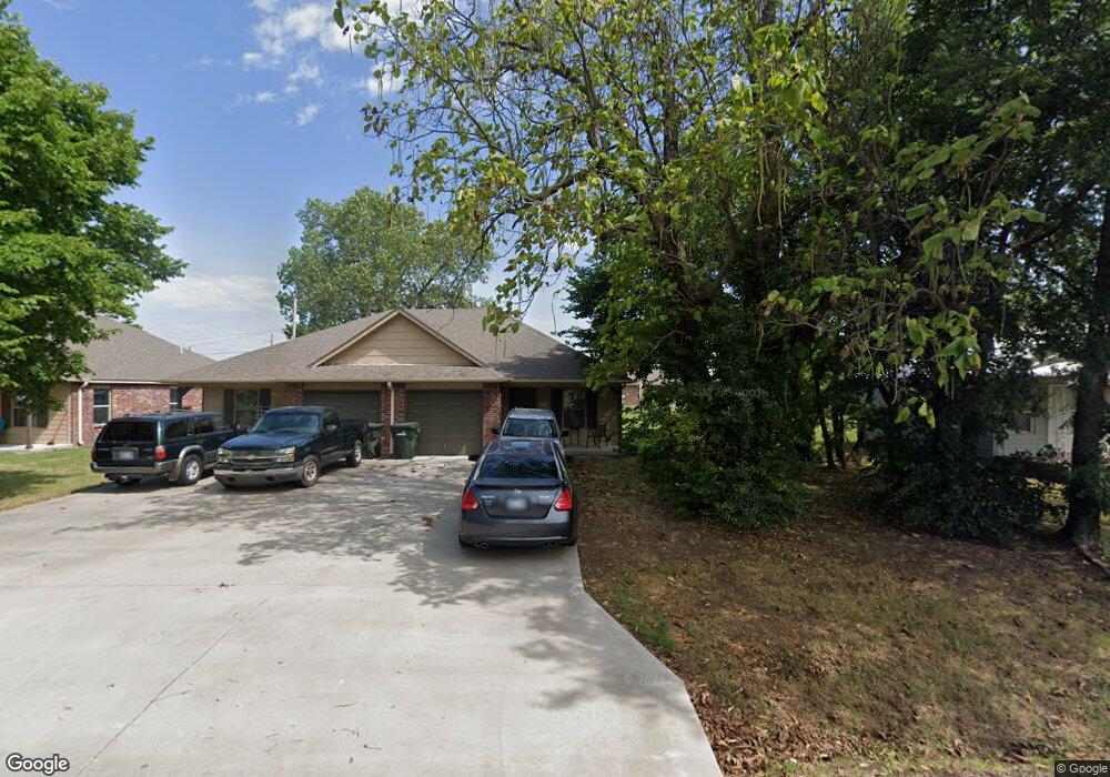 818 W 9th St, Claremore, OK 74017 - photo 1