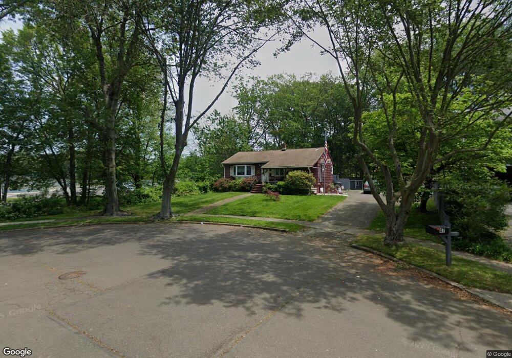 47 Applewood Ln, Milford, CT 06460 - photo 1