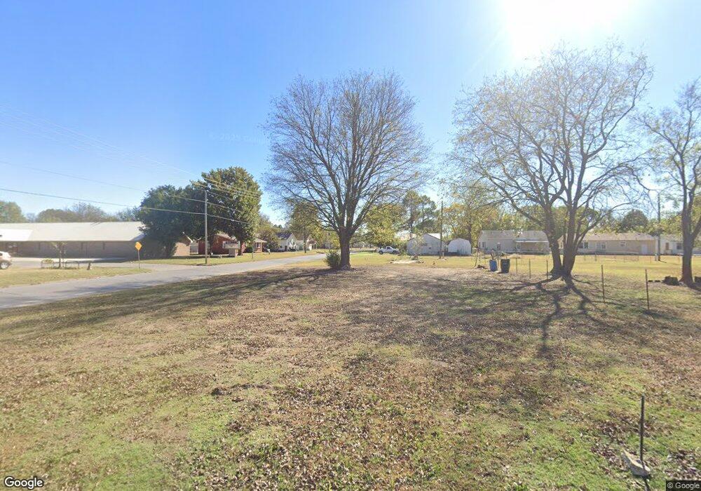 814 W 11th St, Okmulgee, OK 74447 - photo 1