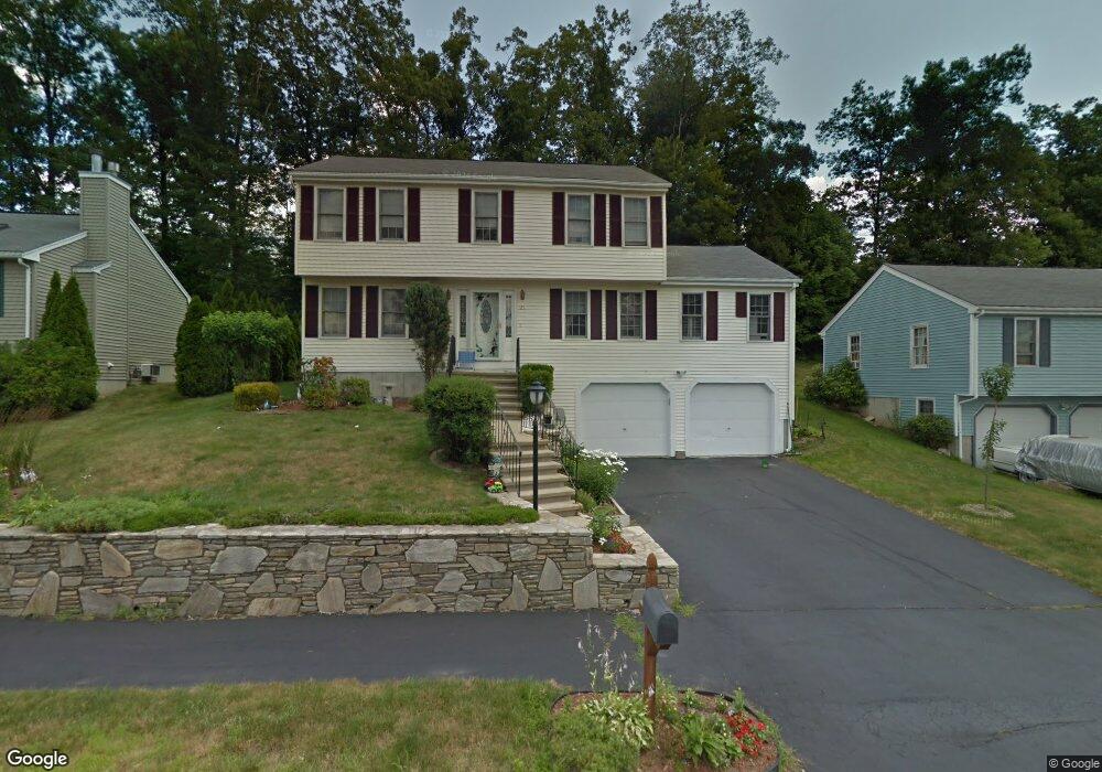 25 Corinth Dr, Worcester, MA 01606 - photo 1