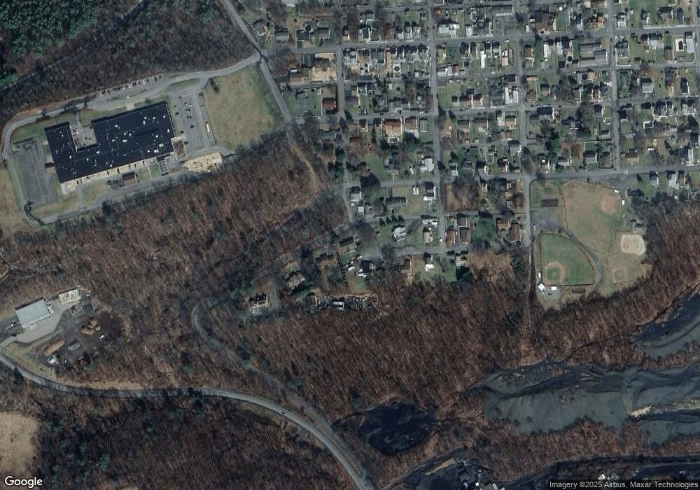 1600 W Sterling St, Coal Township, PA 17866 - photo 1