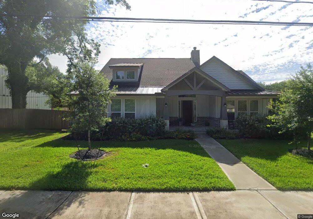 403 Baker Dr, Tomball, TX 77375 - photo 1