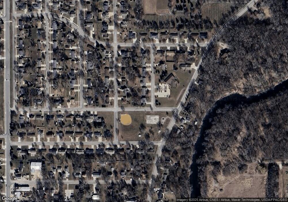 2106 8th St SW, Austin, MN 55912 - photo 1