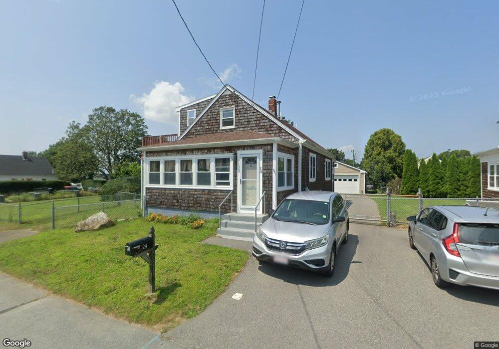 24 Calumet Rd, Fairhaven, MA 02719 - photo 1