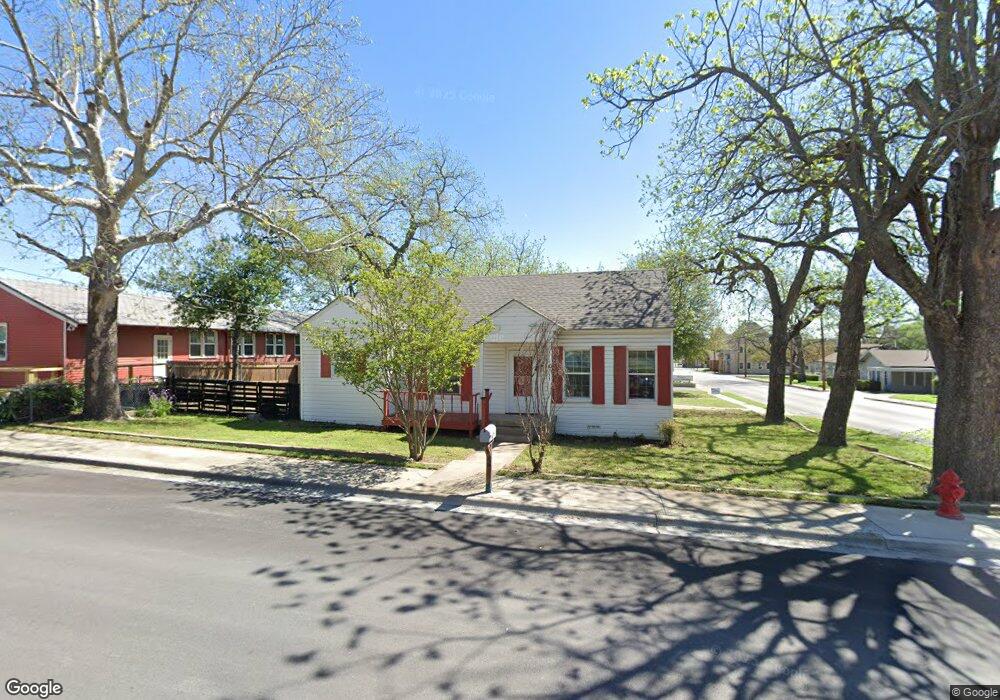 133 S Waco St, Weatherford, TX 76086 - photo 1