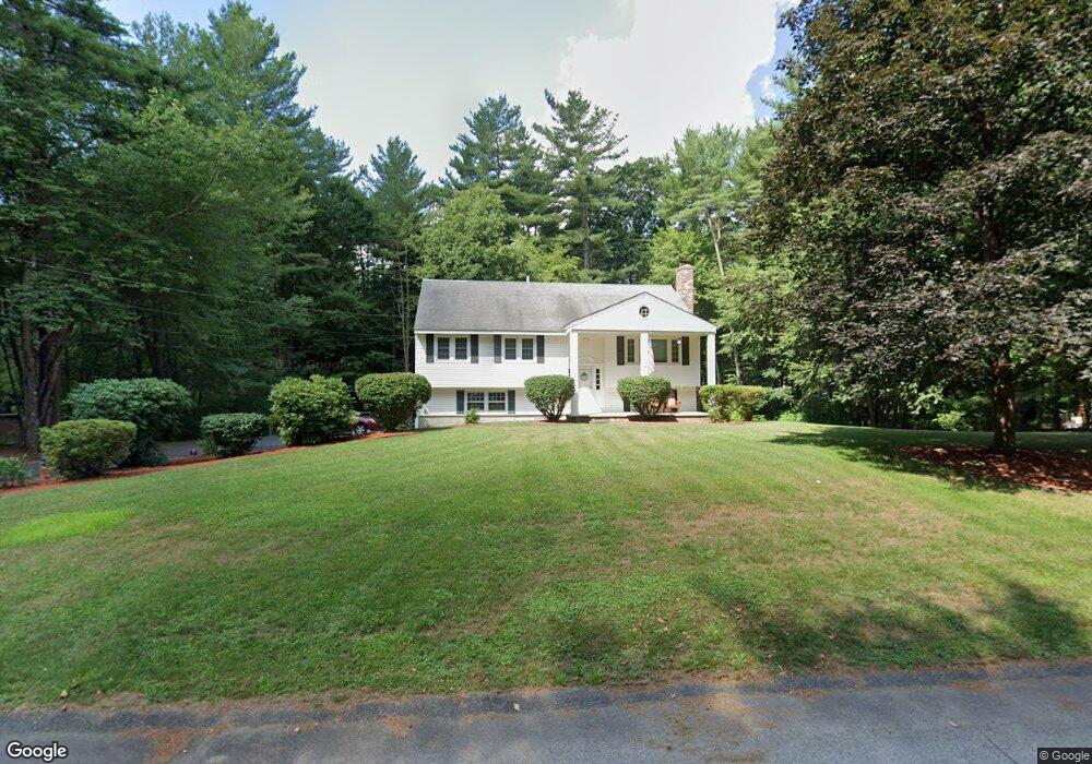 5 Amsterdam Cir, Litchfield, NH 03052 - photo 1