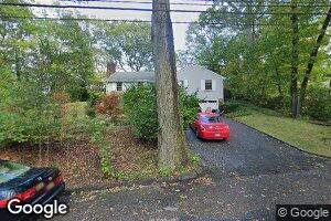 11 Pennington Dr, Huntington, NY 11743
