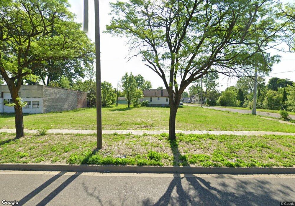 6402 N Saginaw St, Flint, MI 48505 - photo 1