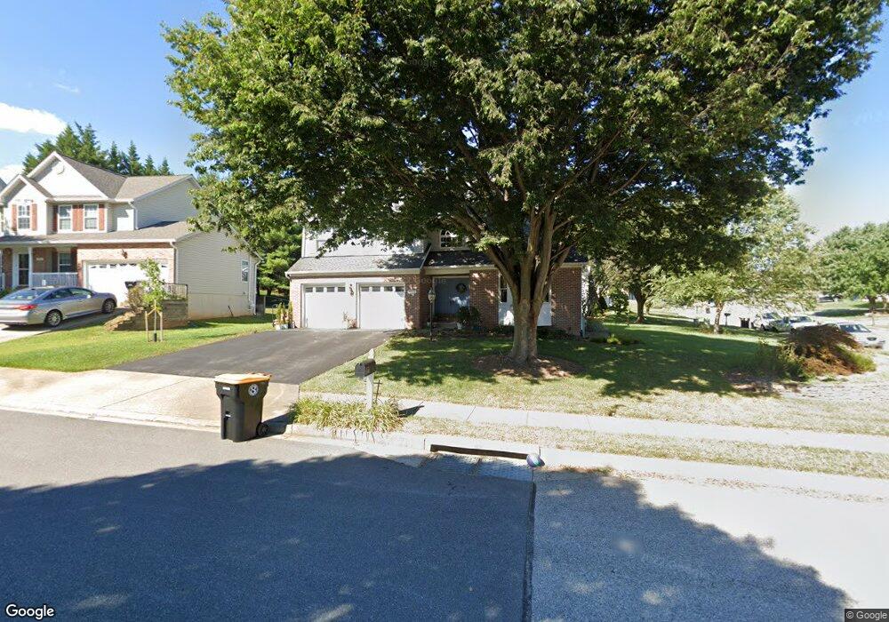 405 Hawkridge Ln, Sykesville, MD 21784 - photo 1