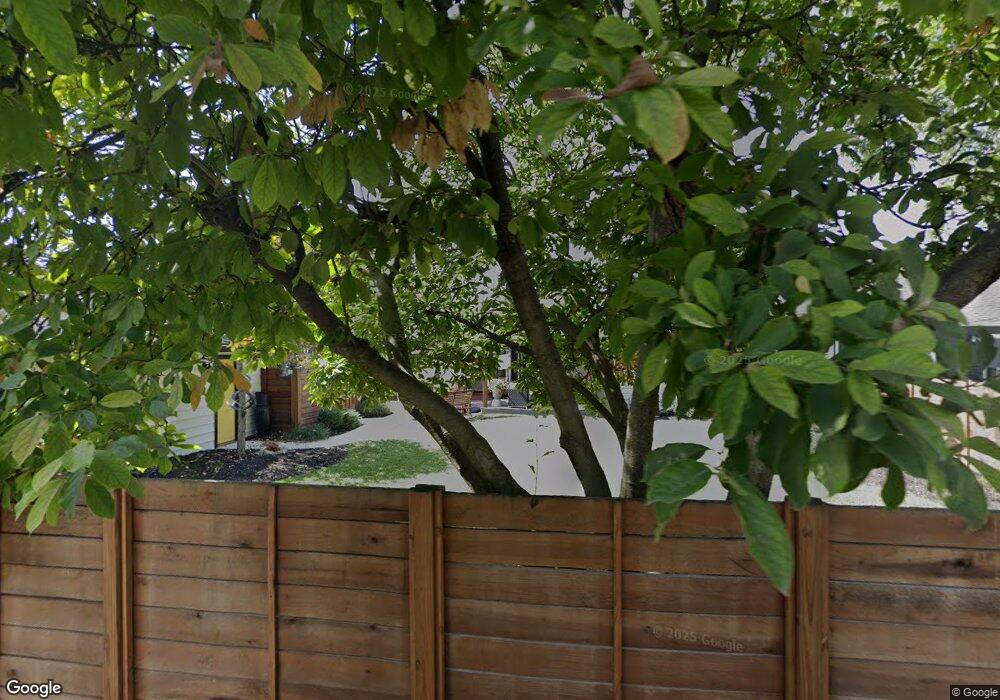 138 Powhatan Ave, Columbus, OH 43204 - photo 1