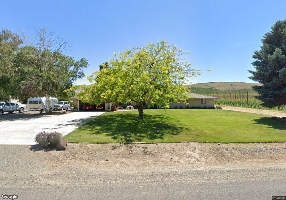 6804 Gamache Rd, Moxee, WA 98936 - photo 1