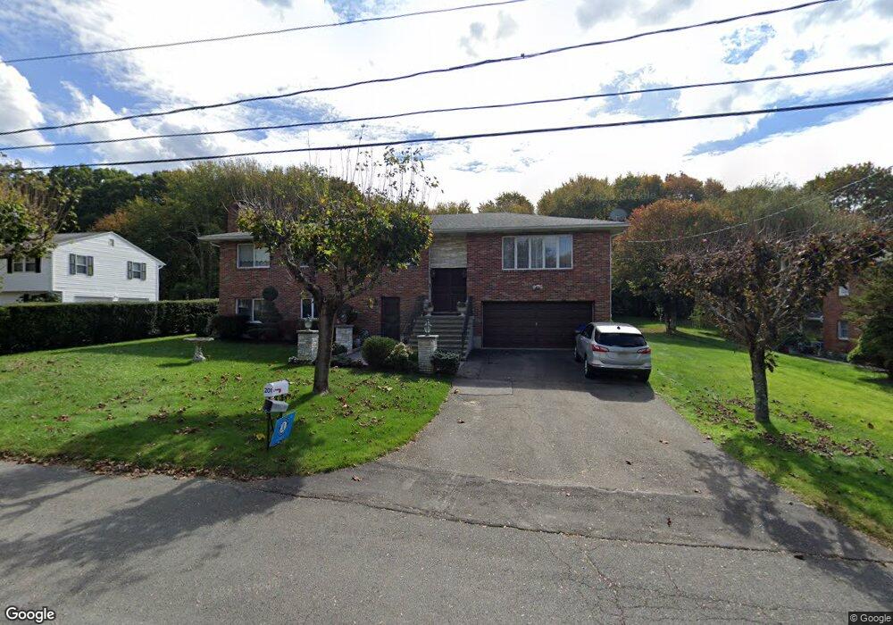 201 Forest Ave, Waterbury, CT 06708 - photo 1