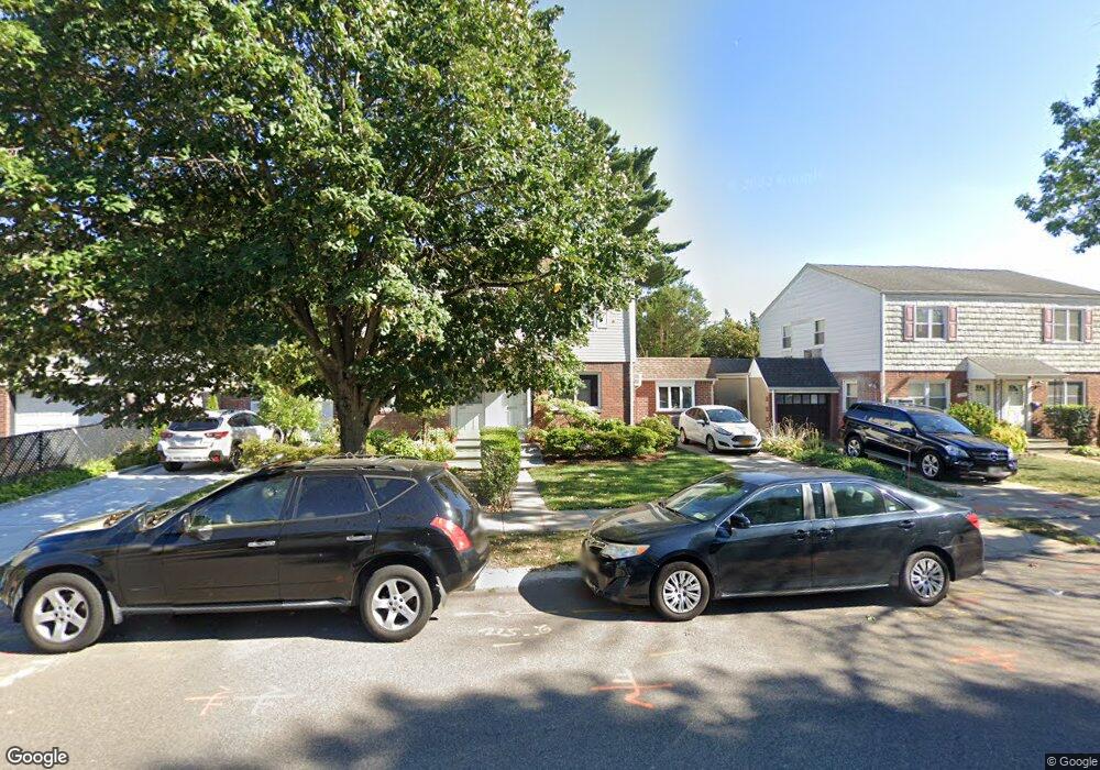 25010 Shiloh Ave, Bellerose, NY 11426 - photo 1