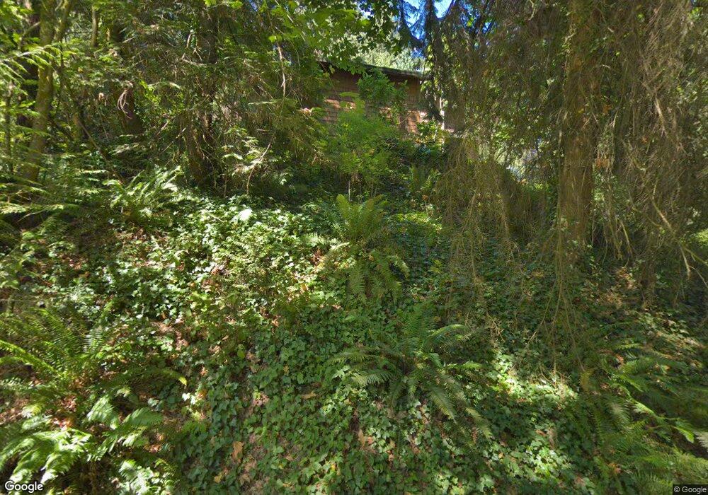 5329 Butterworth Rd, Mercer Island, WA 98040 - photo 1