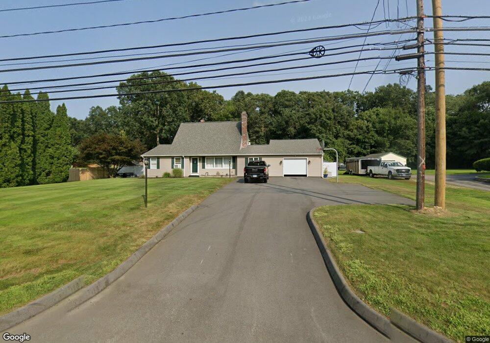 516 Wauregan Rd, Danielson, CT 06239 - photo 1