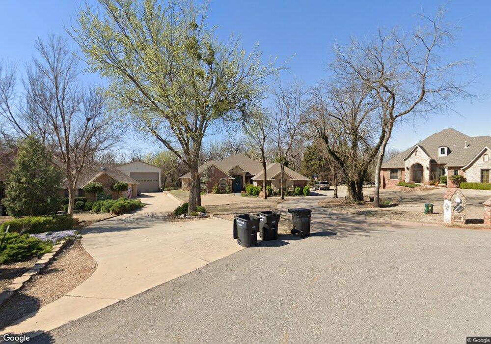 305 S Wyndemere Springs, Moore, OK 73160 - photo 1