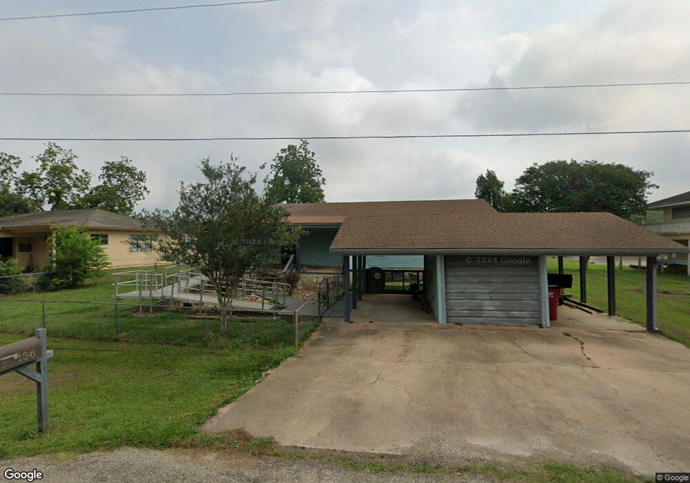 302 Vivian St, Brazoria, TX 77422 - photo 1