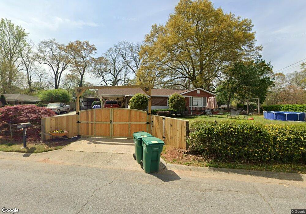 2710 Ivanhoe Ln SE, Smyrna, GA 30082 - photo 1