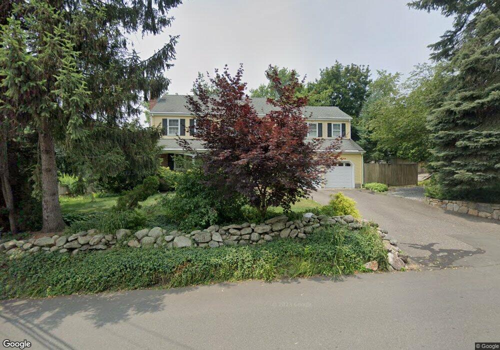 1 Gardiner St, Darien, CT 06820 - photo 1