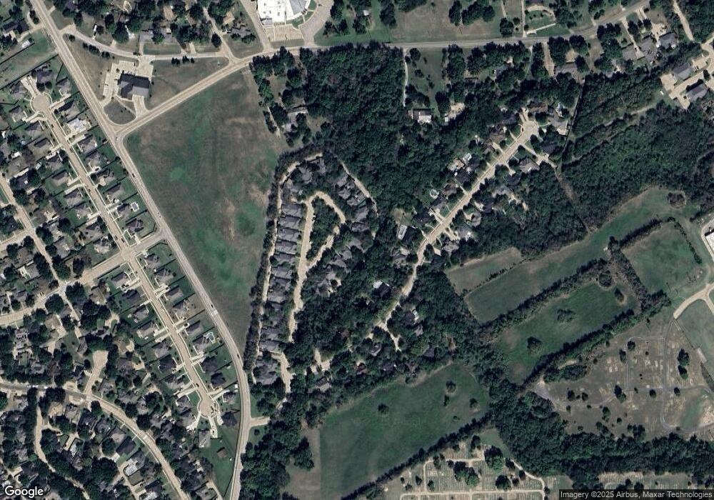 907 Oak Creek Ct, Ennis, TX 75119 - photo 1