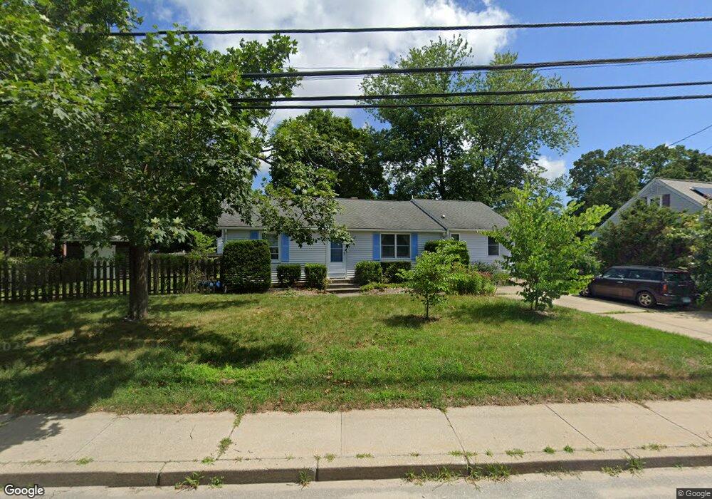 271 Strawberry Field Rd, Warwick, RI 02886 - photo 1