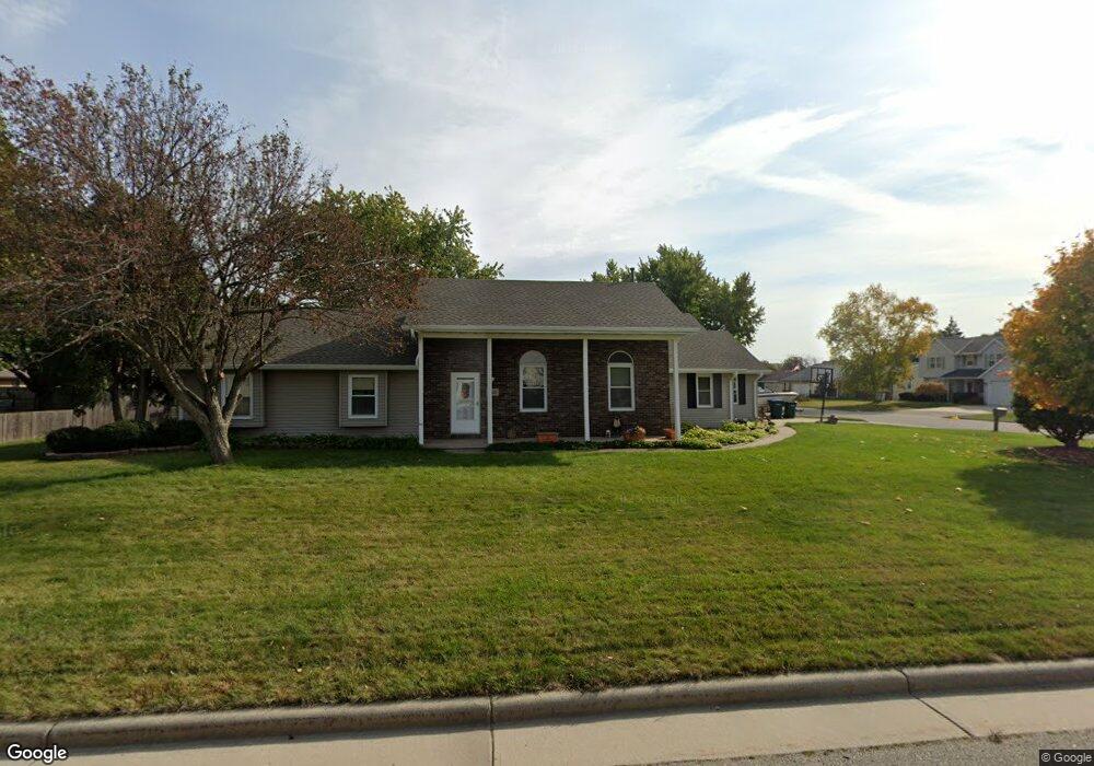 3510 N Suncrest Ln, Appleton, WI 54914 - photo 1