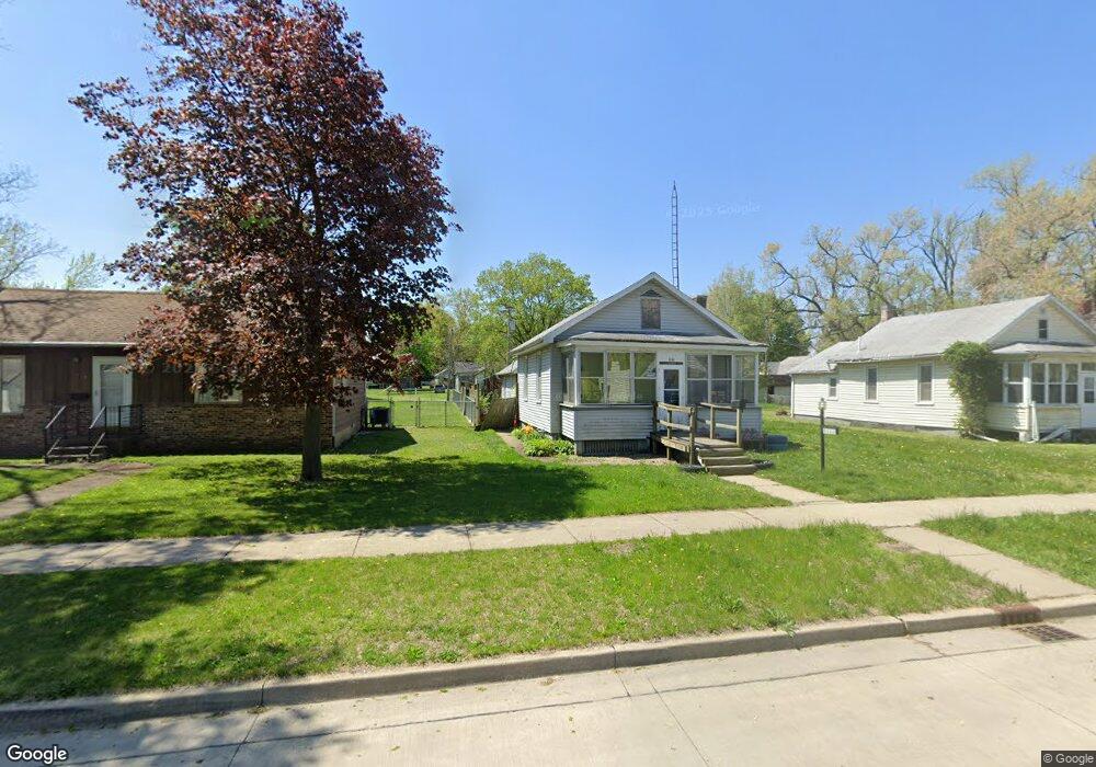 1111 Pulaski St, Lincoln, IL 62656 - photo 1