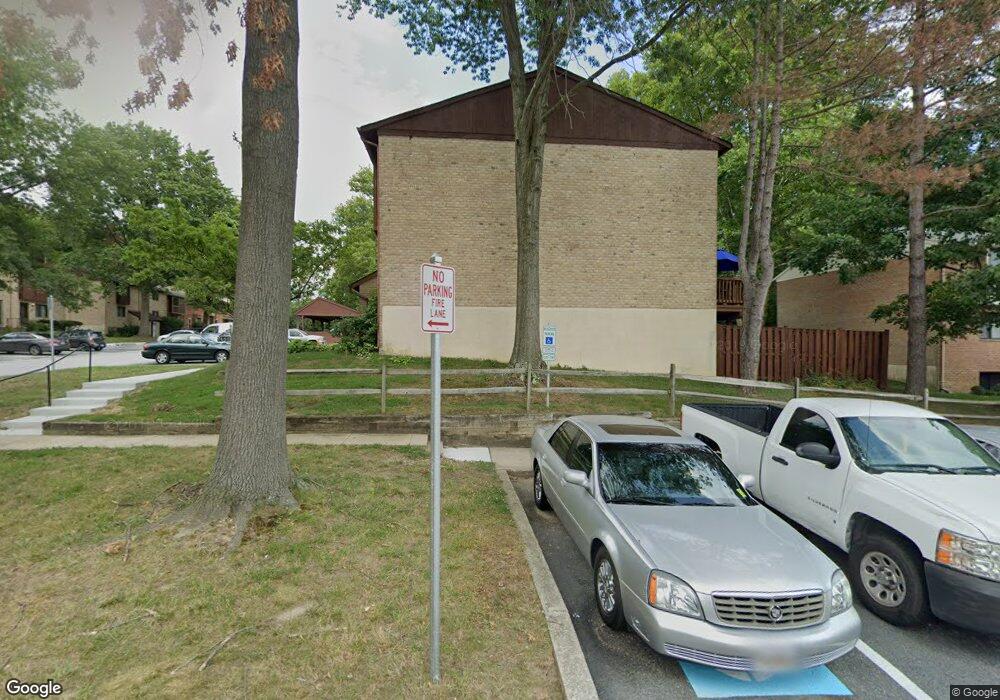 7462 Hickory Log Cir, Columbia, MD 21045 - photo 1