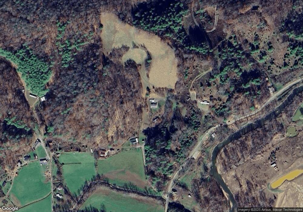 235 Peachtree Ln, Burnsville, NC 28714 - photo 1