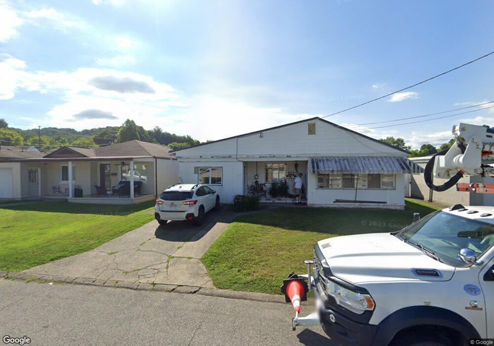 546 22nd St, Dunbar, WV 25064 - photo 1