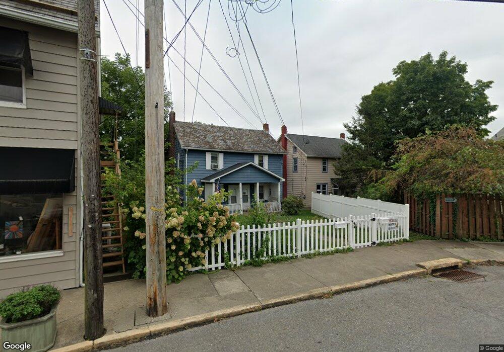 2 W Main St unit 5, Pen Argyl, PA 18072 - photo 1