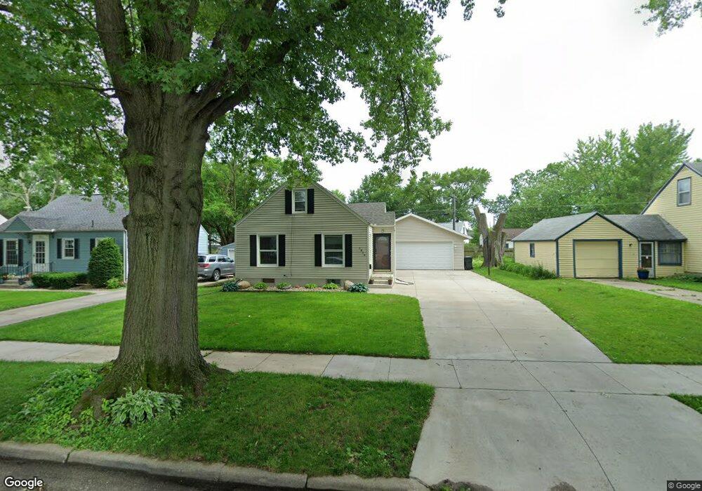 1815 Chandler St SW, Cedar Rapids, IA 52404 - photo 1