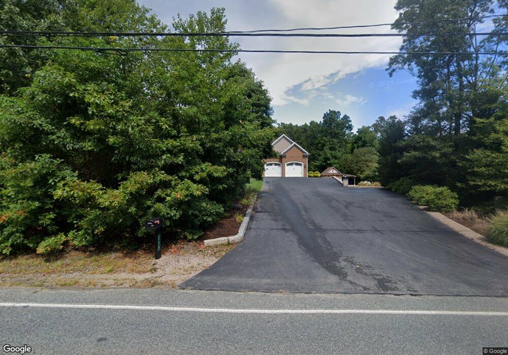 239 Fairview Ave, Rehoboth, MA 02769 - photo 1