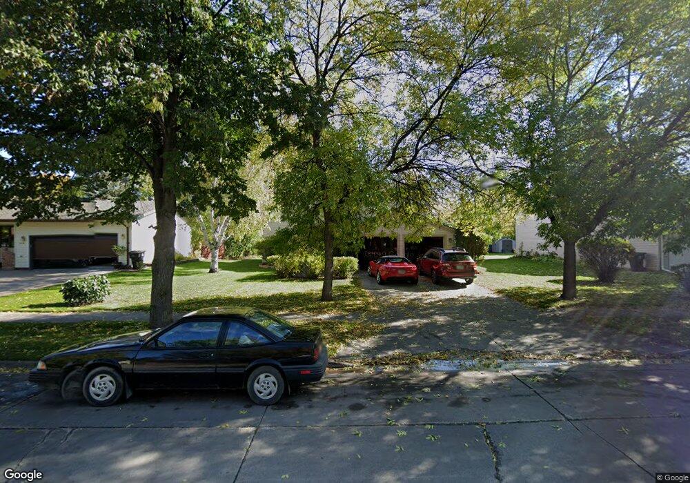 2523 W Fallcreek Ct, Grand Forks, ND 58201 - photo 1