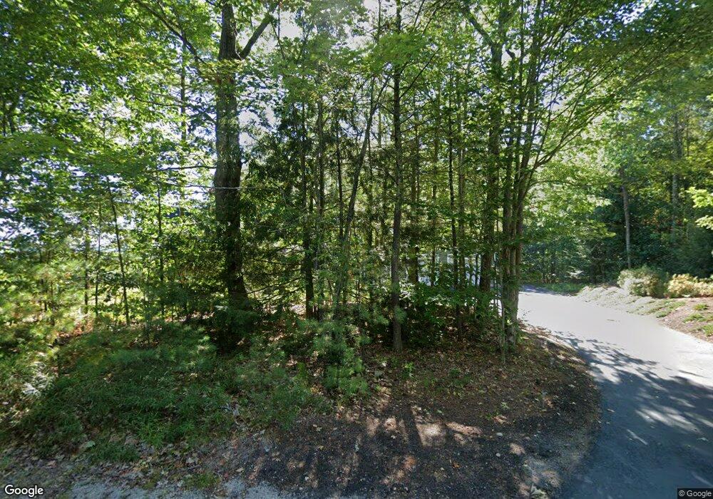 112 Washington Dr, East Wakefield, NH 03830 - photo 1