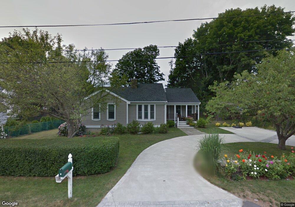 16 Center Ave, Middletown, RI 02842 - photo 1