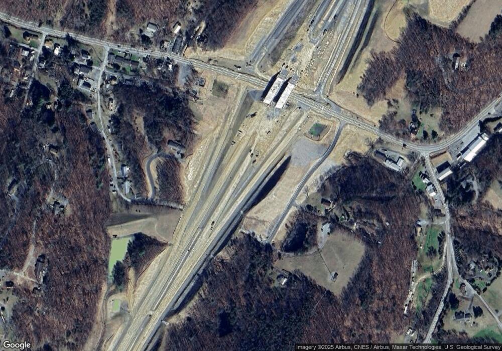 363 Keystone Ln, Berkeley Springs, WV 25411 - photo 1