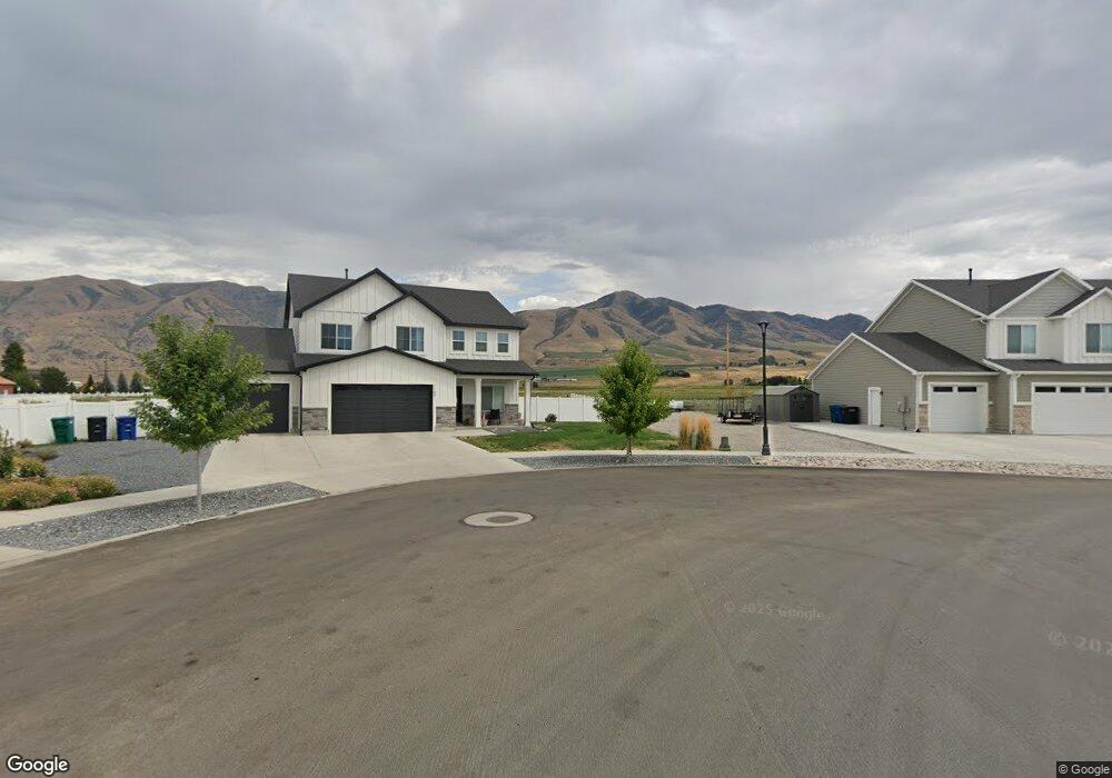 694 E 1150 S, Hyrum, UT 84319 - photo 1