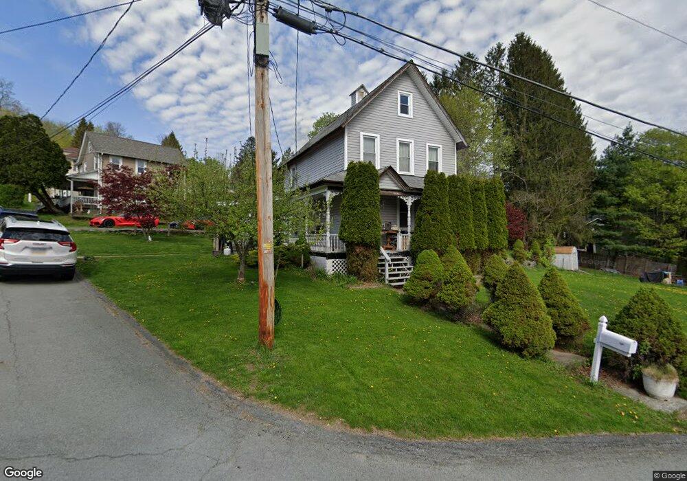 118 Green St, Honesdale, PA 18431 - photo 1