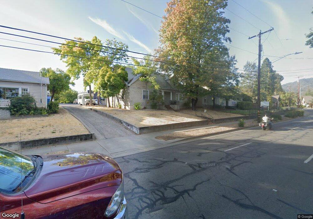 868 NE 7th St, Grants Pass, OR 97526 - photo 1