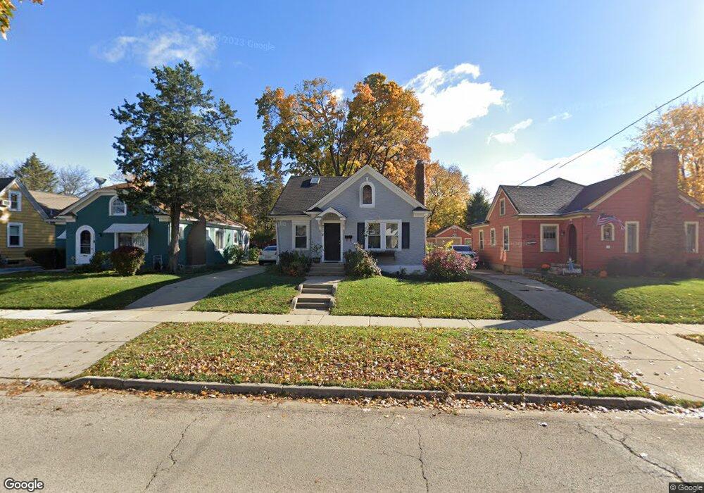 715 N Grove Ave, Elgin, IL 60120 - photo 1