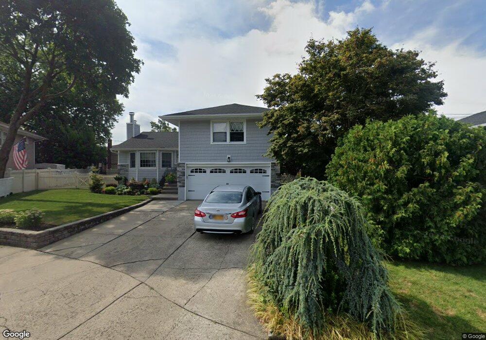 12 Stevens Ct, Franklin Square, NY 11010 - photo 1