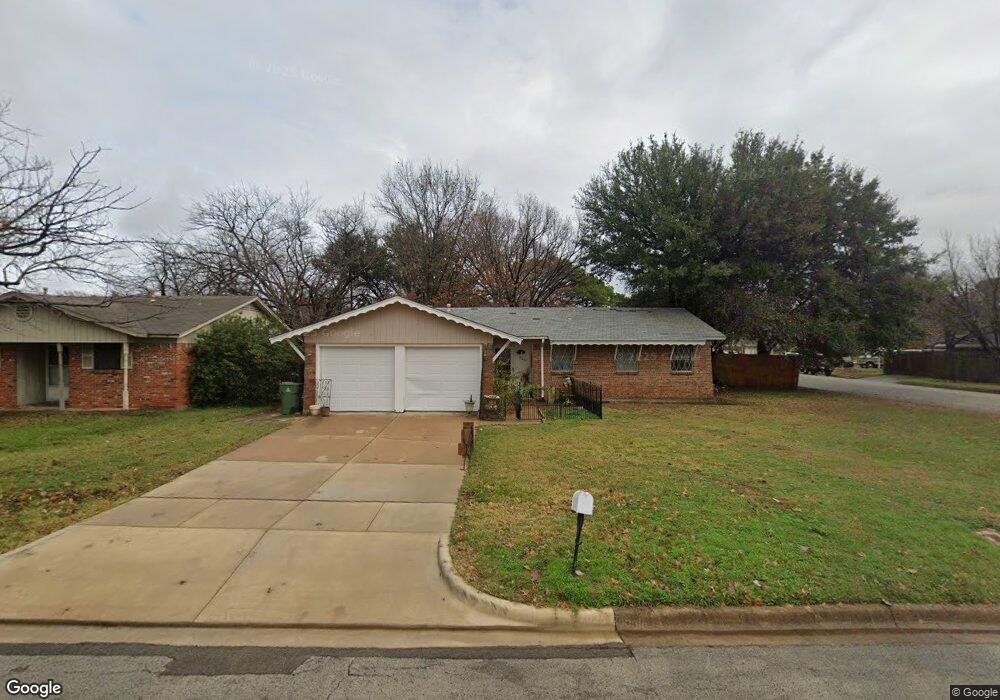 924 Venice St, Hurst, TX 76053 - photo 1
