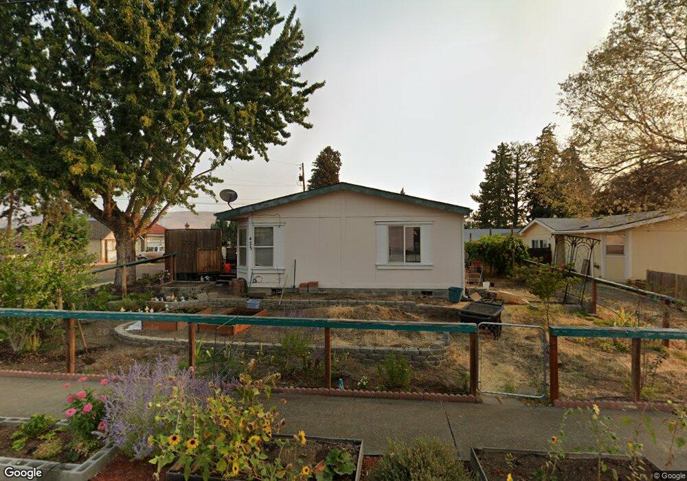 423 W 6th St, the Dalles, OR 97058 - photo 1