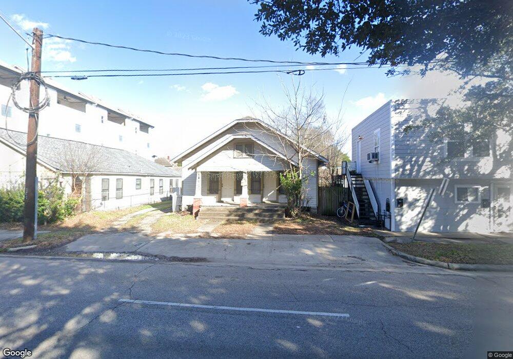 908 Yale St, Houston, TX 77008 - photo 1